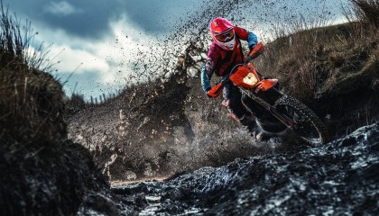 开云·体育官网APP下载-日本队球迷沸腾，全场呐喊助威！，日本球迷热议