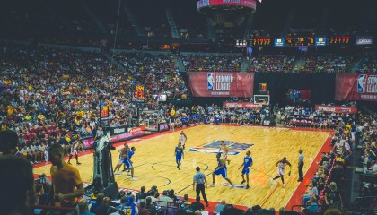 开云下载-众星云集：本年度联盟中的最大“星球”是谁？，英雄联盟众星之主